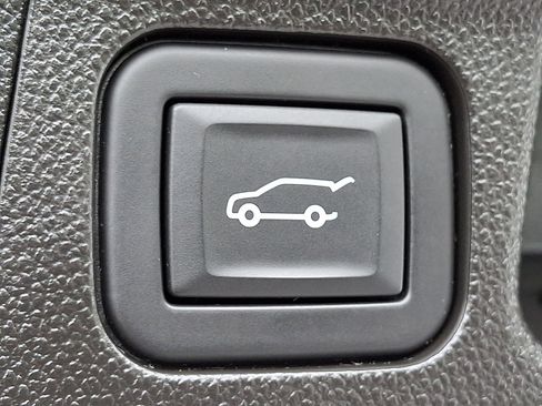 Used 2023 GMC Acadia AT4 w/ Technology Package AWD/4WD image 33