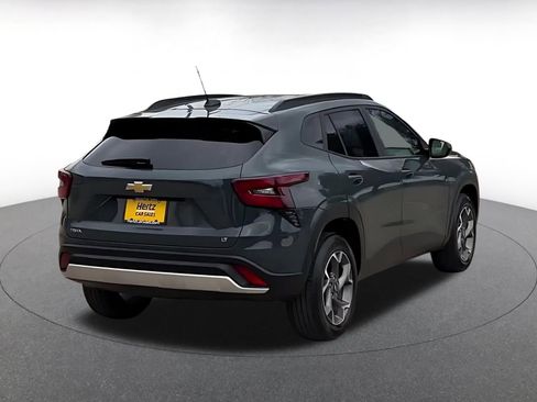 Used 2025 Chevrolet Trax LT image 14