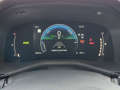 Used 2025 Toyota Camry SE w/ Convenience Package image 19