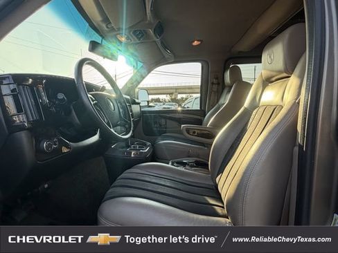 Used 2014 Chevrolet Express 1500 RWD image 33