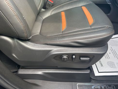 Used 2020 GMC Sierra 1500 AT4 w/ AT4 Premium Package image 39