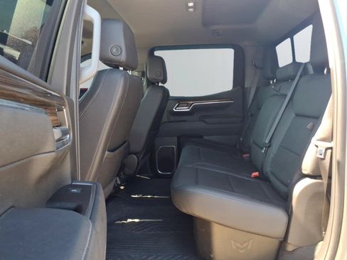 Used 2025 Chevrolet Silverado 1500 LT AWD/4WD image 12