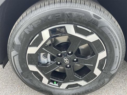 New 2026 Hyundai Santa Fe SE image 5