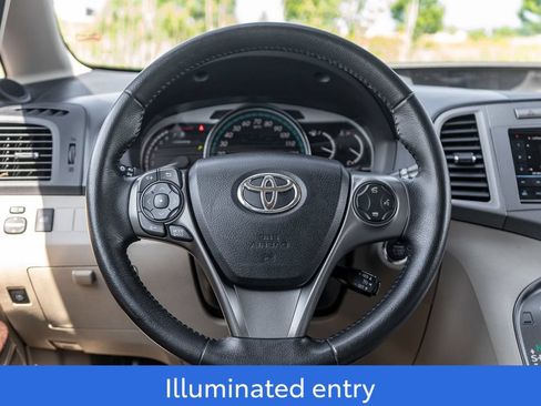 Used 2013 Toyota Venza XLE w/ XLE Premium Pkg AWD/4WD image 15