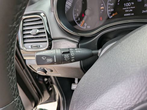 Used 2019 Jeep Grand Cherokee High Altitude RWD image 35