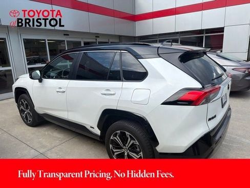 Used 2025 Toyota RAV4 XSE w/ Premium Package AWD/4WD image 7