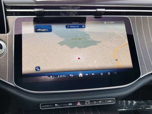 New 2025 Mercedes-Benz E 350 4MATIC Sedan image 16