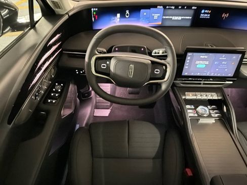 New 2026 Lincoln Nautilus Reserve AWD/4WD image 19
