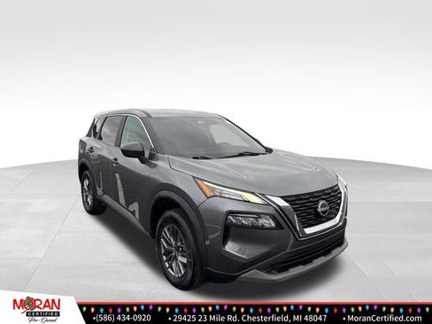 Used 2023 Nissan Rogue S image 7