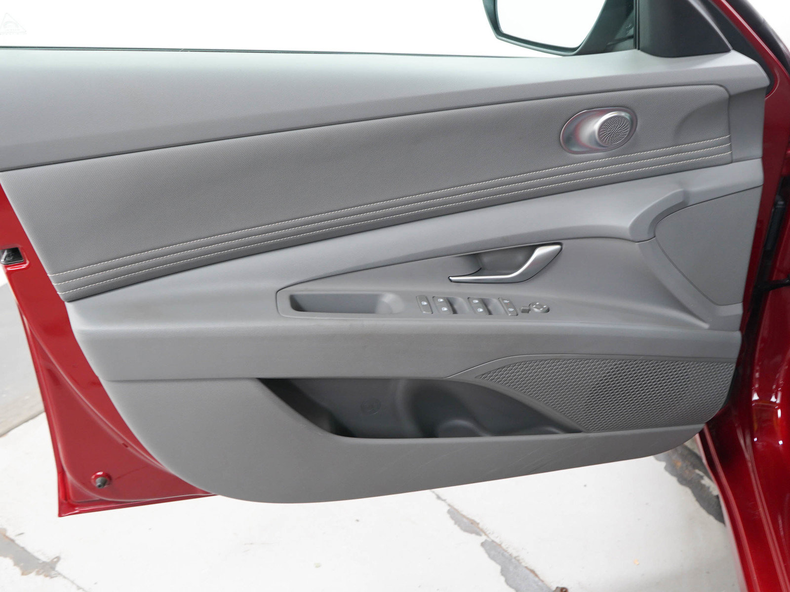 Used 2025 Hyundai Elantra SEL FWD image 19