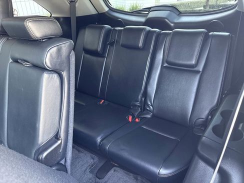 Used 2017 Toyota Highlander Limited w/ Carpet Mat Package AWD/4WD image 14