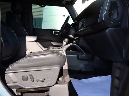 Used 2021 Ford Bronco First Edition AWD/4WD image 43