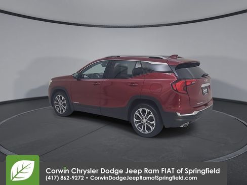 Used 2020 GMC Terrain SLT w/ Preferred Package image 10