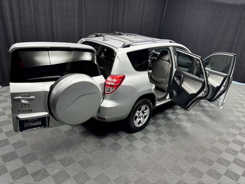 Used 2012 Toyota RAV4 4WD w/ Value Pkg image 19