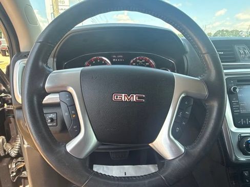 Used 2015 GMC Acadia SLT FWD image 16