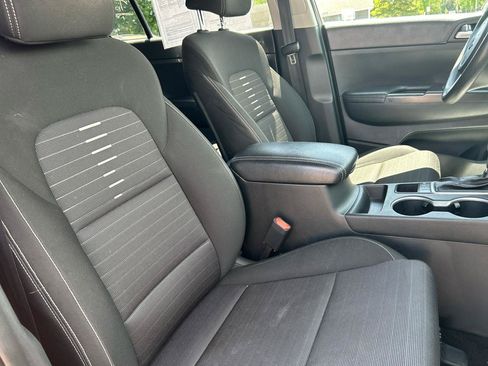 Used 2018 Kia Sportage LX AWD/4WD image 23