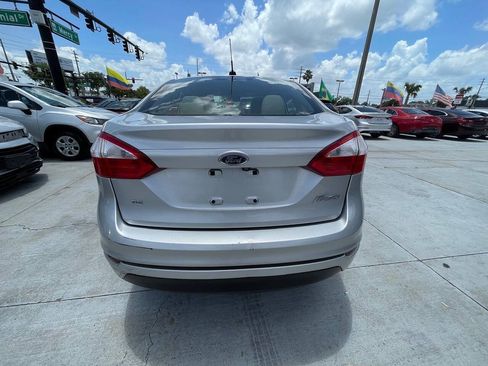 Used 2019 Ford Fiesta SE FWD image 18