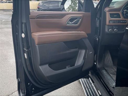 Used 2023 Chevrolet Tahoe High Country image 24