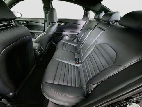 Used 2022 Kia Forte GT-Line w/ GT-Line Premium Package FWD image 25