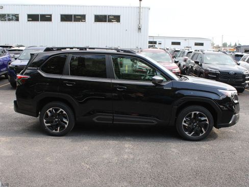 New 2026 Subaru Forester Premium AWD/4WD image 4