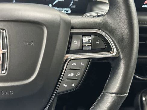 Used 2022 Lincoln Nautilus FWD image 18