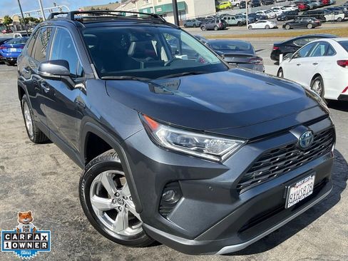 Used 2021 Toyota RAV4 Limited image 1