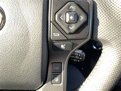 Used 2023 Toyota Tacoma TRD Sport image 28