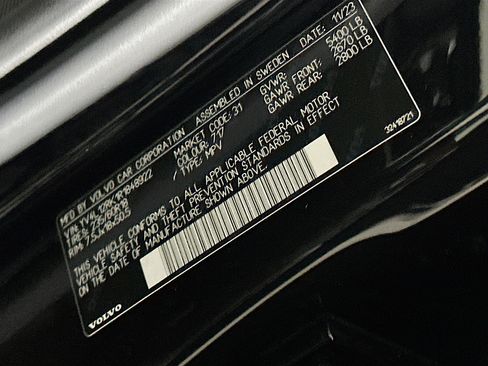 Used 2024 Volvo XC60 B5 Core image 12