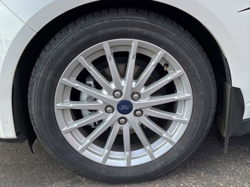 Used 2016 Ford C-MAX SEL w/ Equipment Group 302A image 30