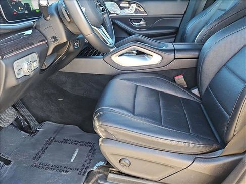 Used 2021 Mercedes-Benz GLS 450 4MATIC image 16