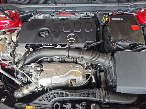Used 2020 Mercedes-Benz CLA 250 image 32