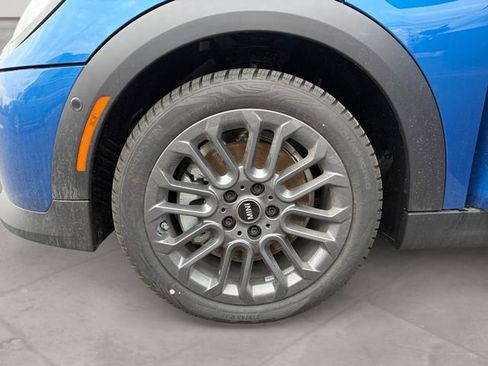 New 2026 MINI Cooper 4-Door Hardtop FWD image 14