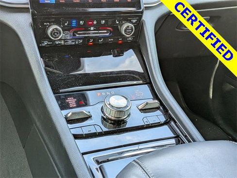 Used 2022 Jeep Grand Cherokee Overland w/ Luxury Tech Group IV image 17