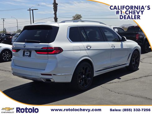 Used 2025 BMW X7 xDrive40i AWD/4WD image 7