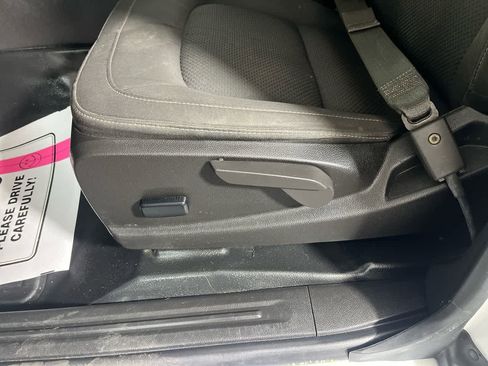 Used 2022 Chevrolet Colorado LT w/ Fleet Safety Package image 14