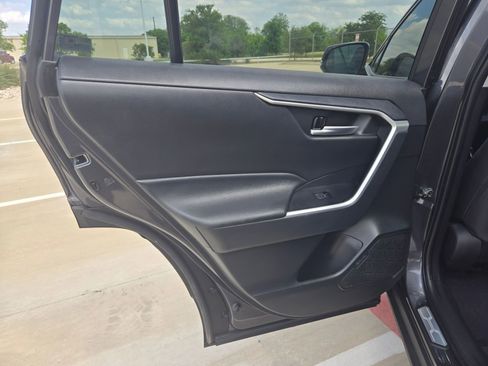 Used 2023 Toyota RAV4 XLE w/ Convenience Package FWD image 14