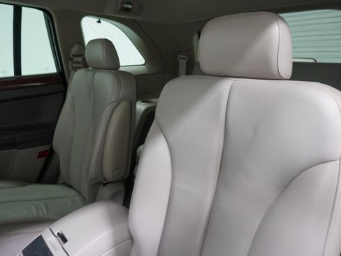 Used 2005 Chrysler Pacifica Touring FWD image 12