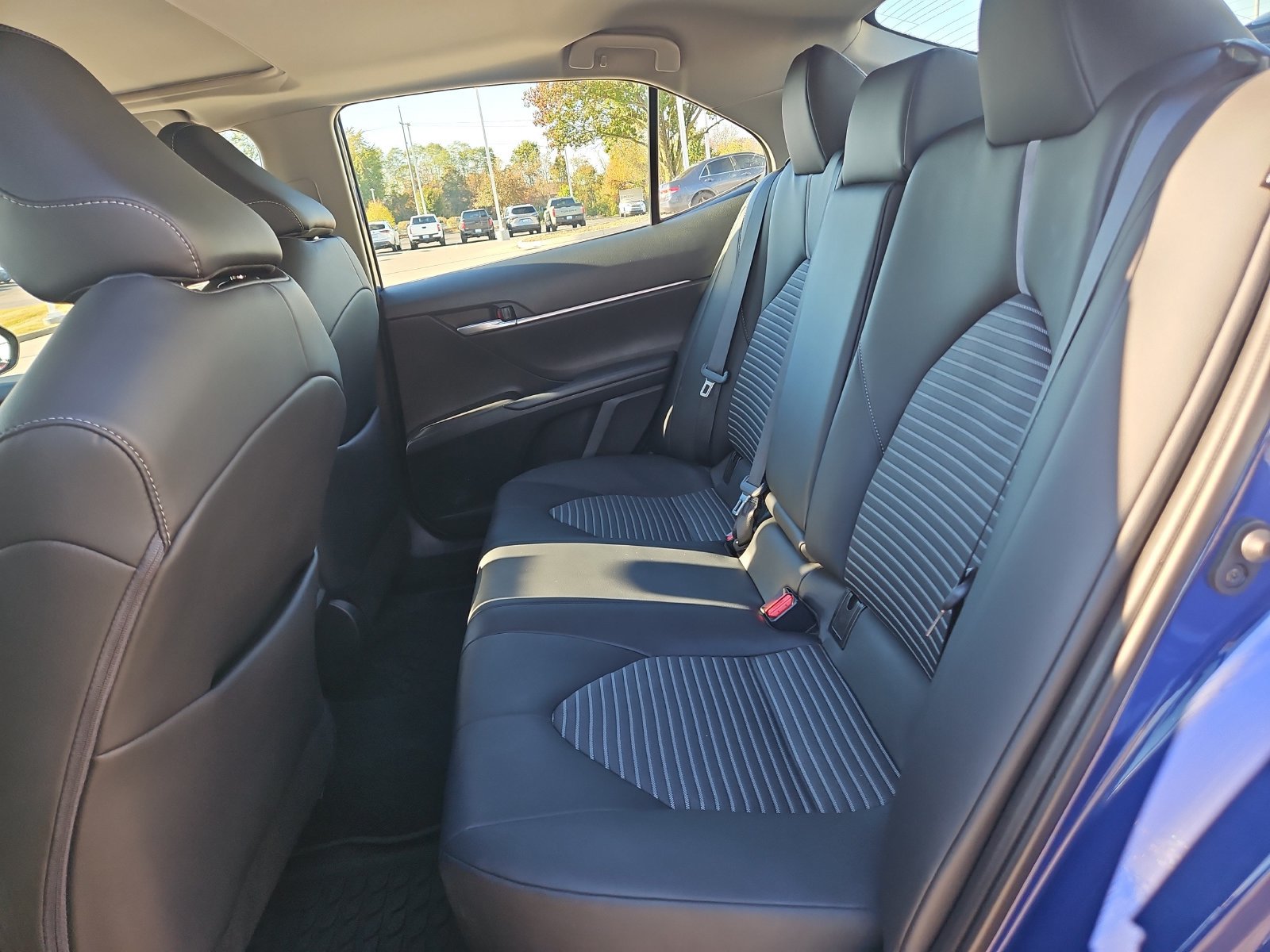 Used 2024 Toyota Camry SE w/ Cold Weather Package FWD image 12