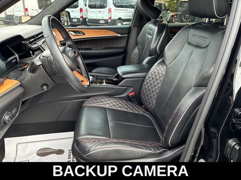 Used 2022 Jeep Grand Cherokee L Summit AWD/4WD image 11
