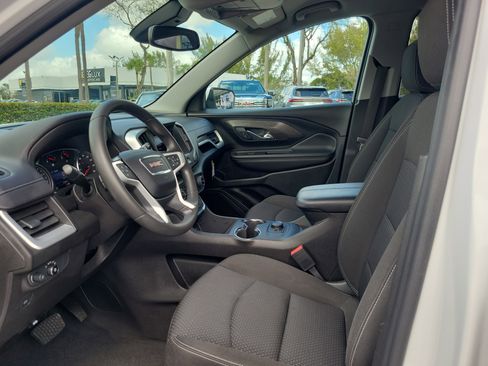 Used 2023 GMC Terrain SLE image 16