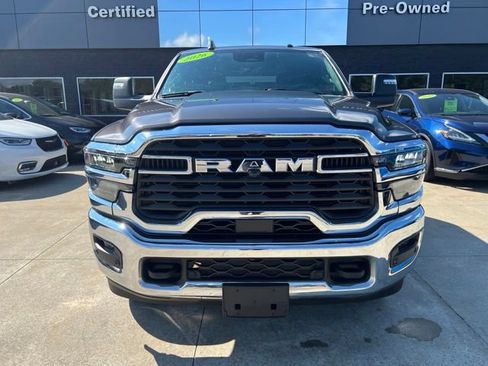 Used 2026 RAM 2500 Big Horn AWD/4WD image 2