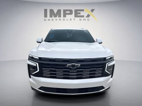 Used 2025 Chevrolet Tahoe High Country AWD/4WD image 6