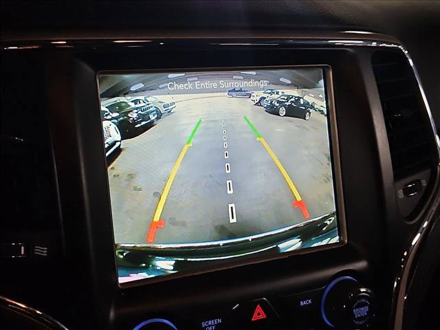 Used 2017 Jeep Grand Cherokee Limited AWD/4WD image 13