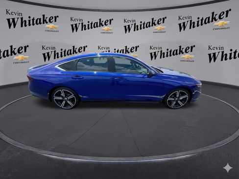 Used 2023 Honda Accord Sport image 9