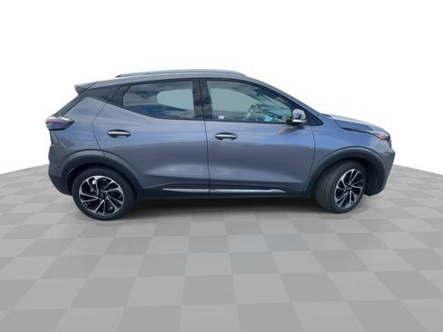 Certified 2023 Chevrolet Bolt EUV Premier w/ Sun & Sound Package FWD image 9