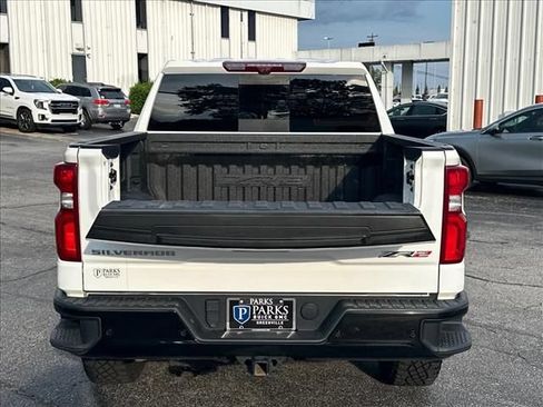 Certified 2023 Chevrolet Silverado 1500 ZR2 w/ Technology Package AWD/4WD image 11