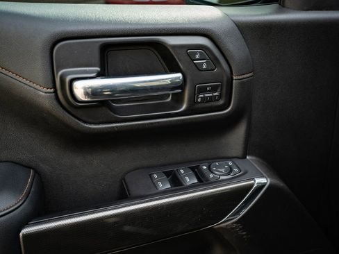 Used 2020 GMC Sierra 1500 AT4 w/ Off-Road Performance Package image 27