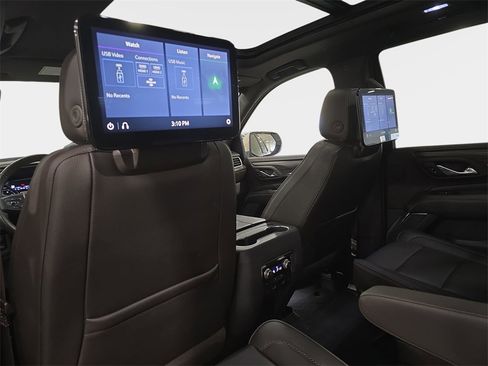 Used 2021 GMC Yukon Denali w/ Denali Premium Package image 13