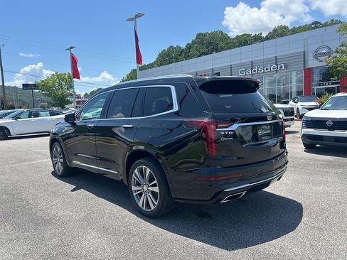 Used 2022 Cadillac XT6 Premium Luxury FWD image 6