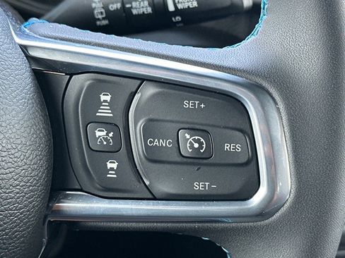 Used 2024 Jeep Wrangler High Altitude image 11